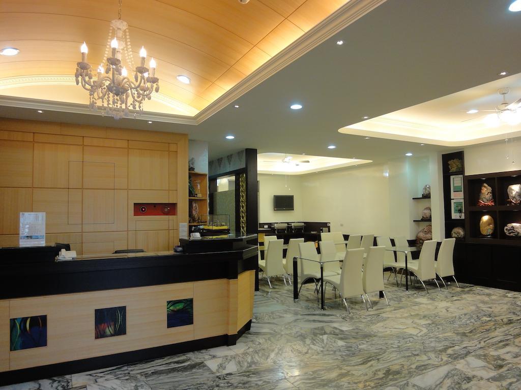陶陶居商旅 Tautauchu Hotel Hualien City Luaran gambar