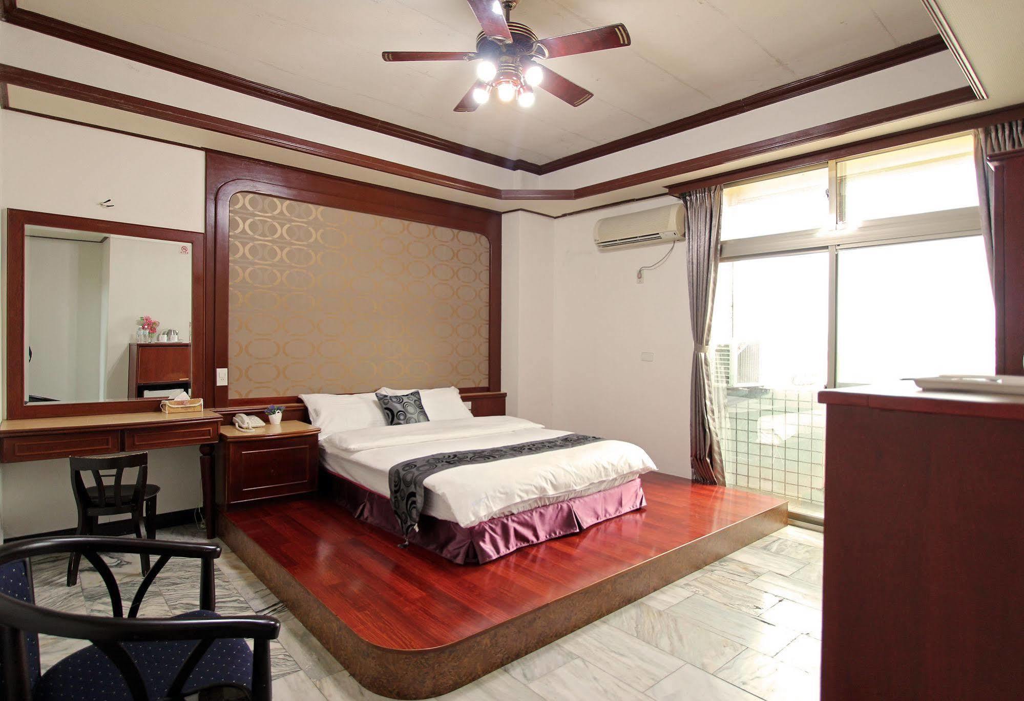 陶陶居商旅 Tautauchu Hotel Hualien City Luaran gambar